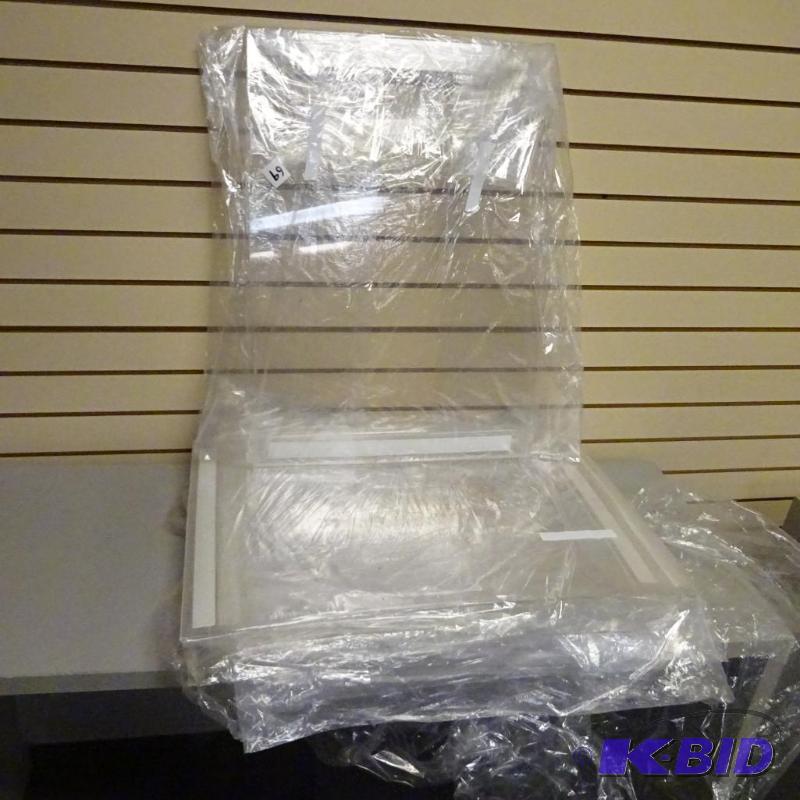 lot 69 image: Wall hanging poly poster displays. 17 x 24...
