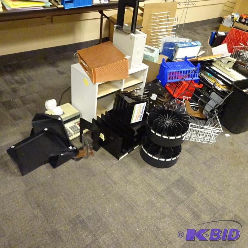 lot 88 image: Large lot of misc office suppiles and equipme...