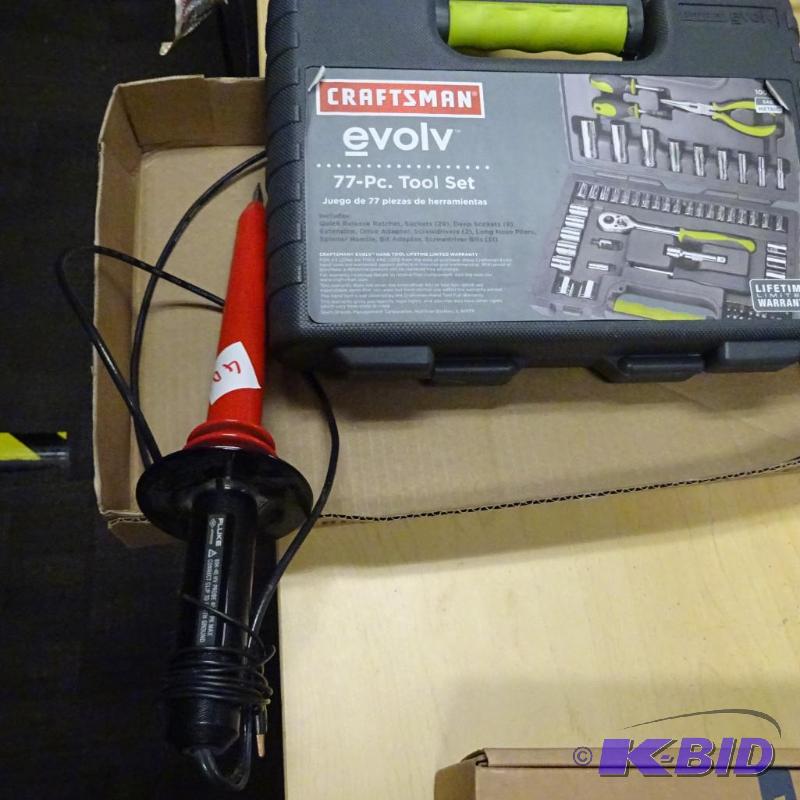 lot 97 image: Craftsman 77 piece tool set. Missing a socket...