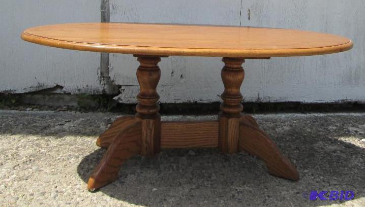 lot 1 image: Large oval solid wood dining table, excellent...