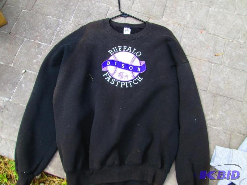 lot 124 image: buffalo bison fastpitch sweatshirt size2X...