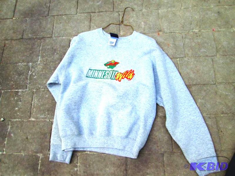 lot 125 image: minnesota wild gray sweatshirt size MMM...
