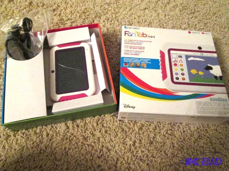 lot 143 image: Cracked screen, no charger Fun Tab Mini...