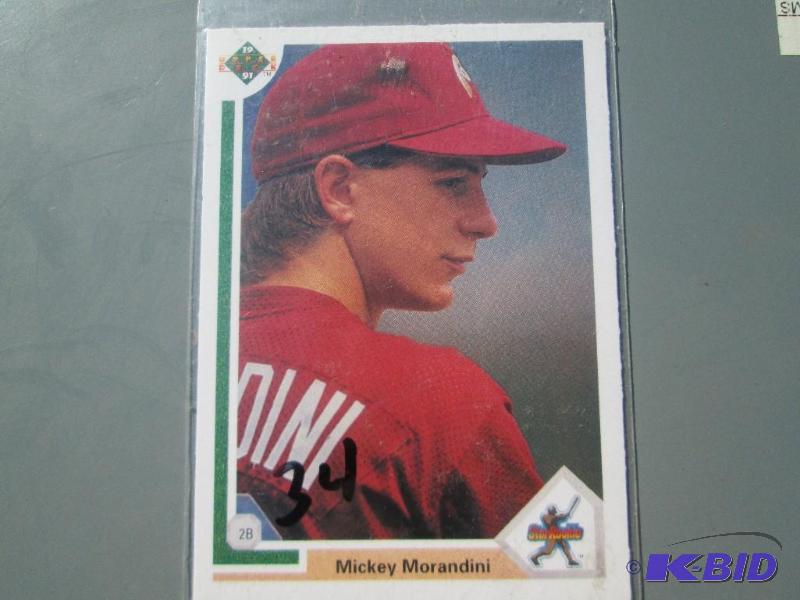 lot 332 image: 91 Upper Deck Mickey Morandini...