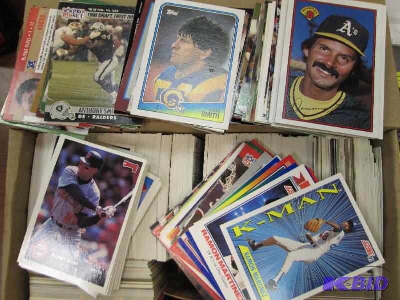lot 355 image: Box of mainly 93 Donruss baseball cards, and ...