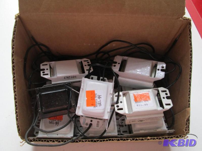 lot 40 image: Lot of 10 new electrical ballasts for aquariu...
