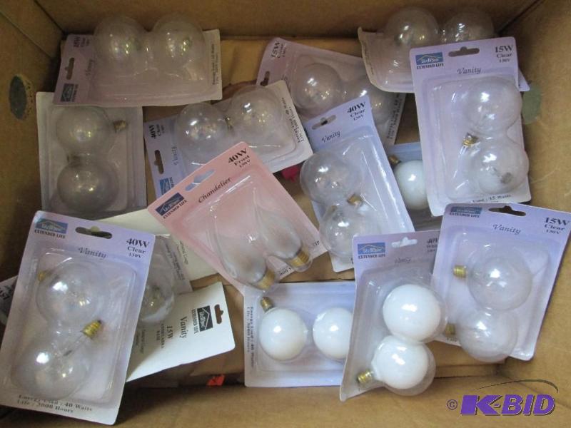 lot 404 image: Lot of approximately 15 new light bulbs for v...