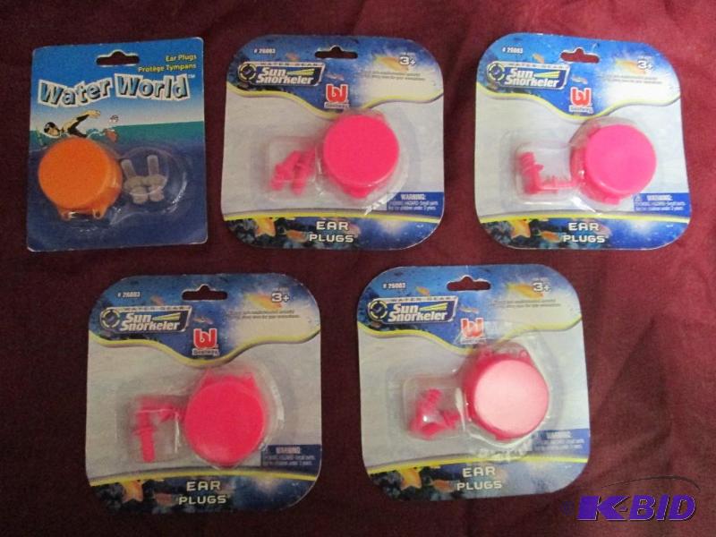 lot 421 image: Small lot of Sun Snorkler ear plugs with case...