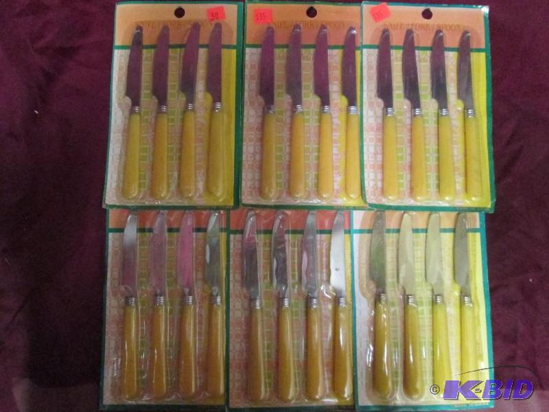 lot 440 image: Lot of 4 carving knives -new in package. Resa...