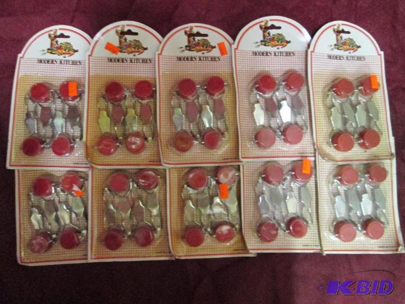 lot 456 image: Lot of 10 packages of reusable bottle stopper...