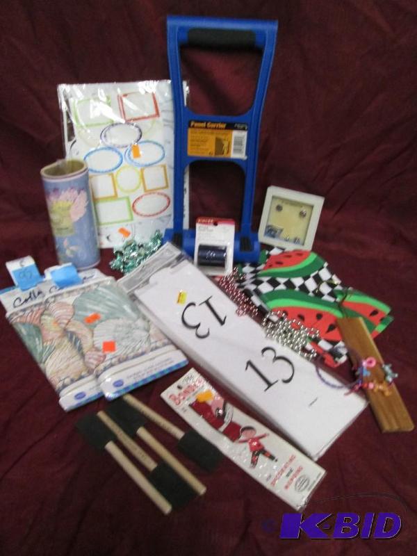 lot 462 image: Small lot of miscellaneous crafting items. Be...