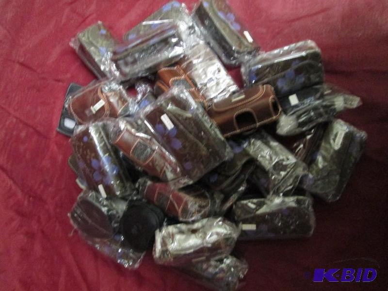 lot 493 image: Lot of approximately 25 cell phone cases for ...