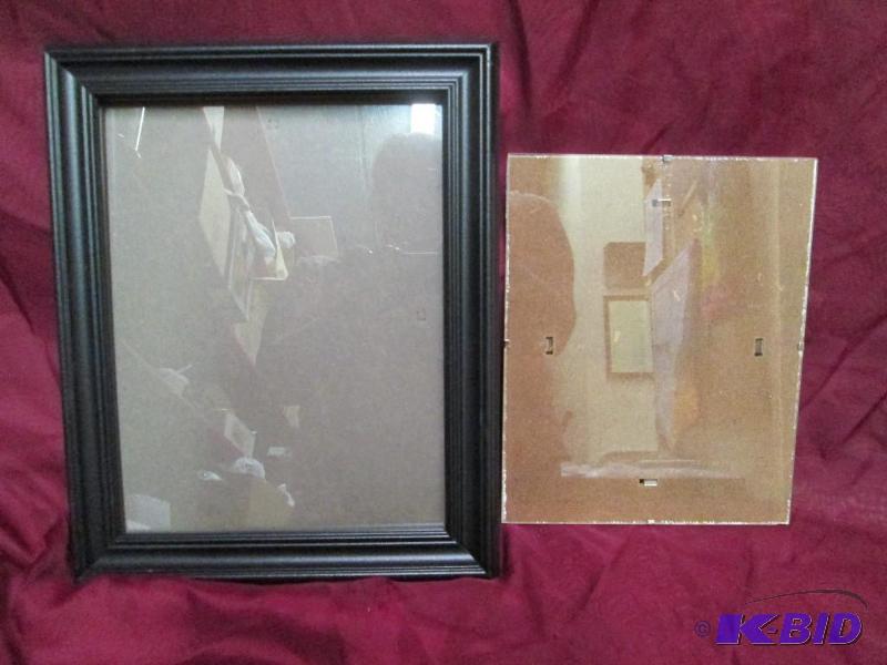 lot 502 image: Pair of new picture frames. 8 x 10 and 10 x 1...