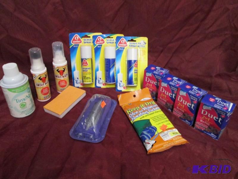 lot 503 image: Small lot of household cleaning items. Saniti...