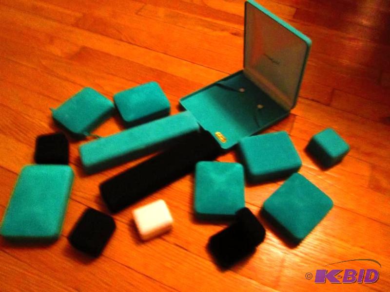 lot 79 image: Lot of assorted jewlery boxes...