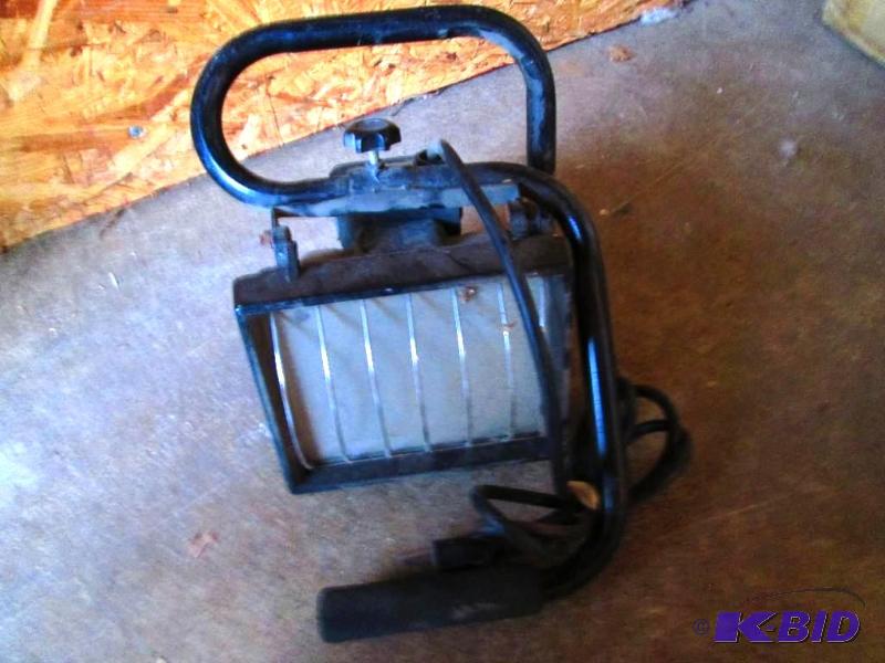 lot 88 image: Electric shop light...