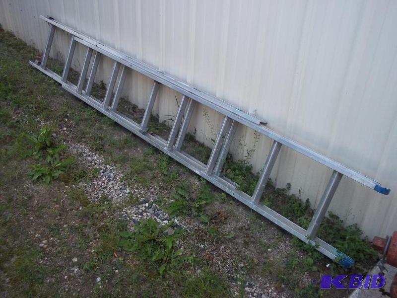 lot 1 image: 14 ft Alum Extension Ladder