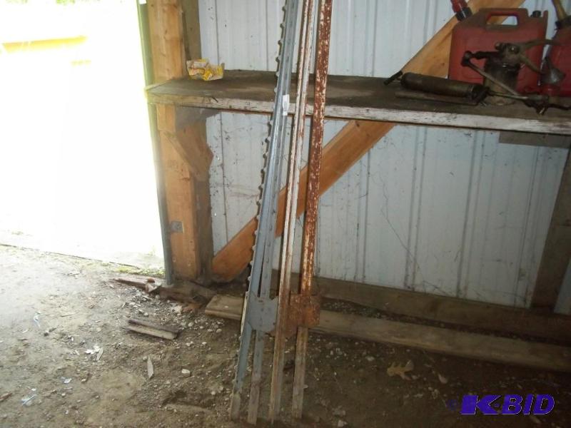 lot 107 image: 4 Fence posts