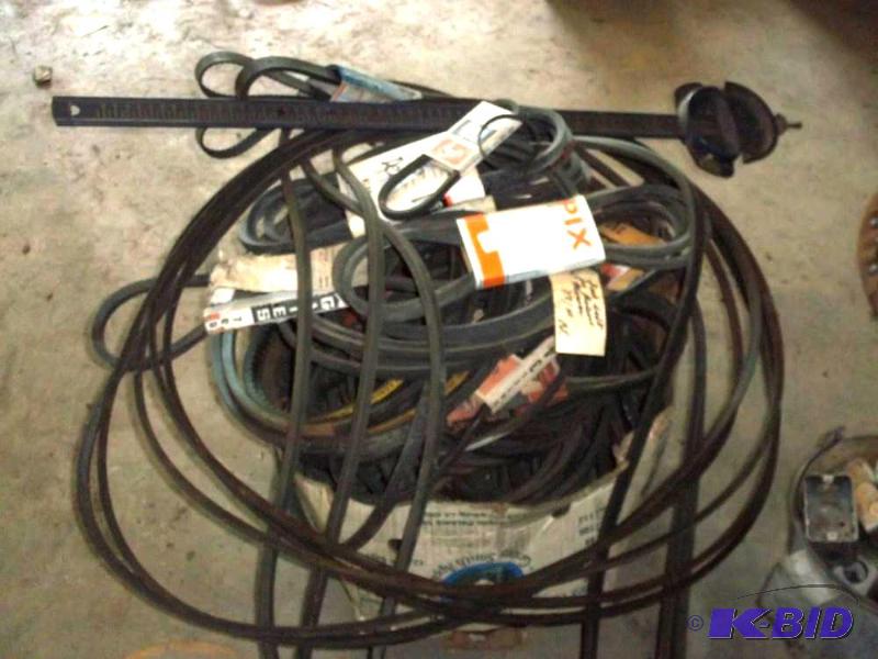 lot 142 image: Belts and Belt Guage