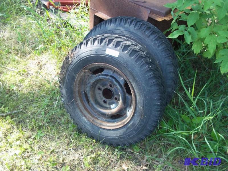 lot 15 image: Tractor Tires 5.9-13  4 Bolt Rims
