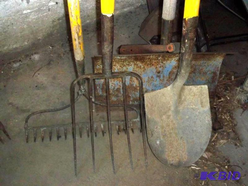 lot 154 image: Rake, Pitchfork, Spade, Snow Shovel