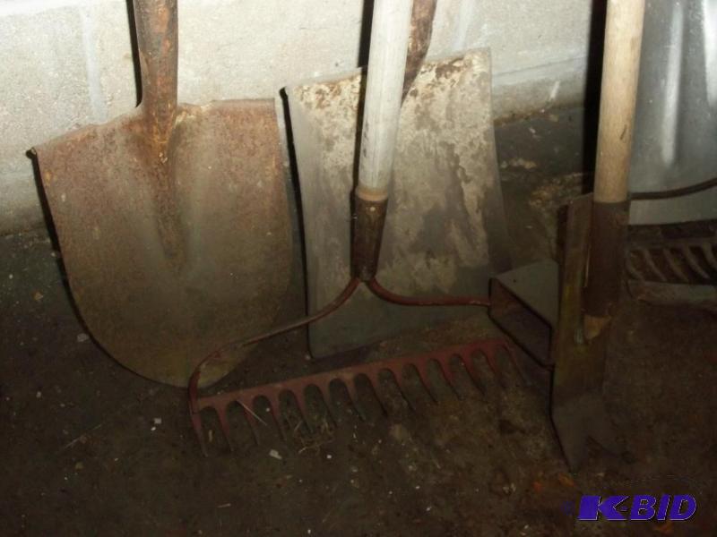lot 156 image: Rake, Spade, Flat Shovel, Weeder