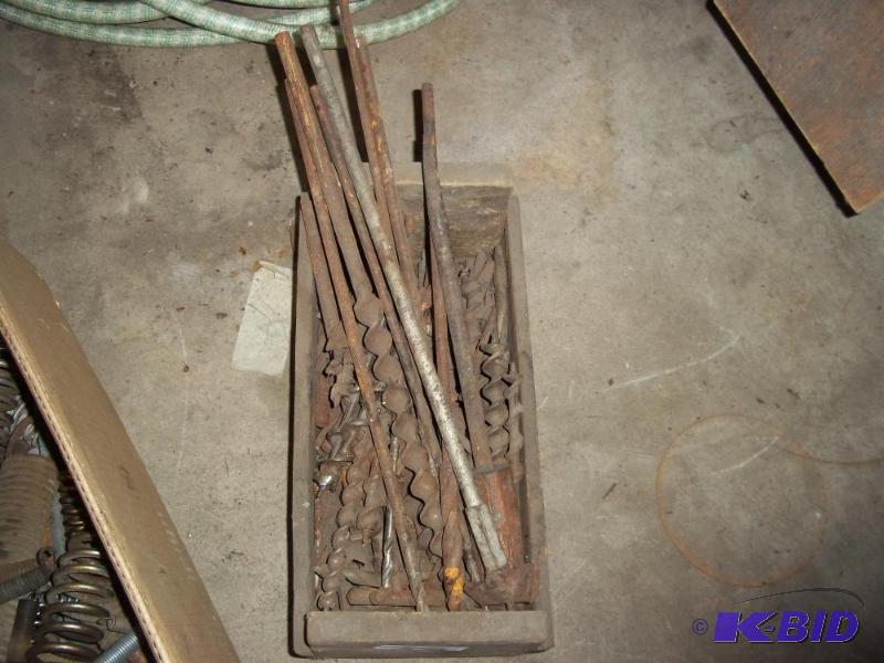 lot 174 image: Box of Drill Bits
