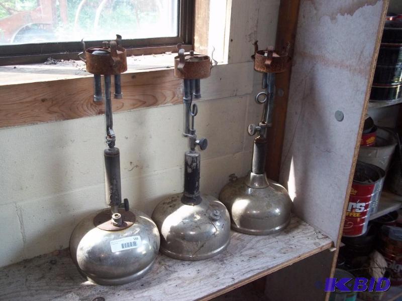 lot 188 image: 3 Coleman Gas Lamps