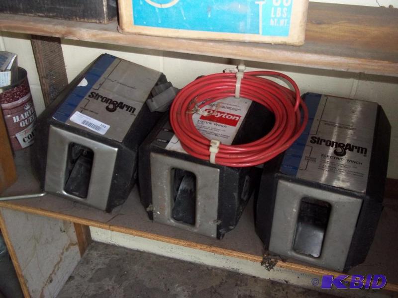 lot 191 image: 12v Strongarm Winches