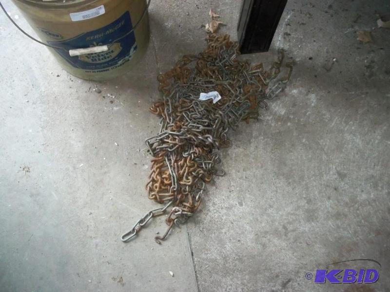 lot 200 image: Tire Chains