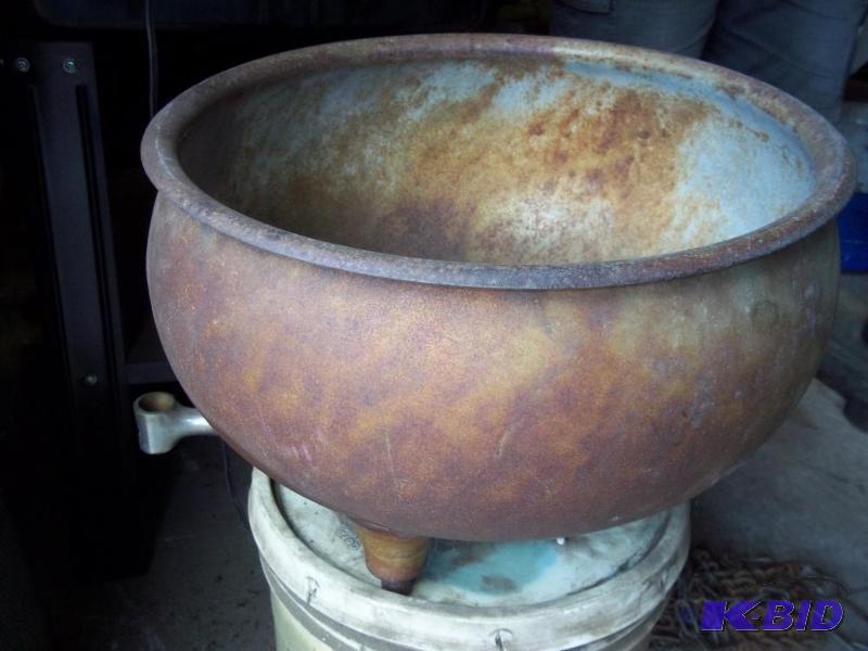 lot 204 image: Cream Separator Tub