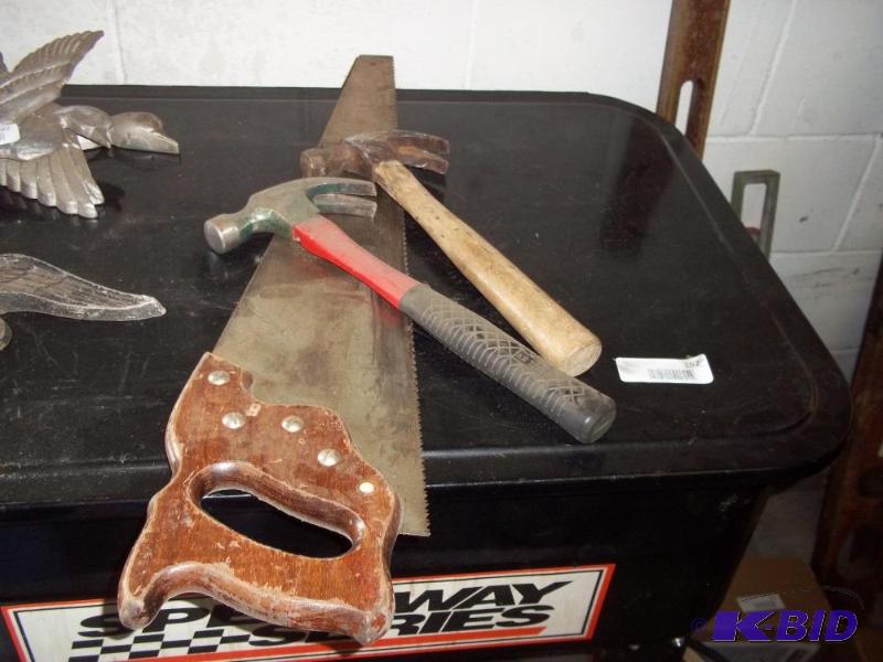 lot 213 image: 2 hammers , saw