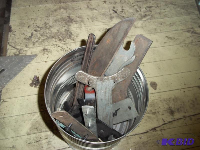 lot 215 image: Can of spanner wrenches
