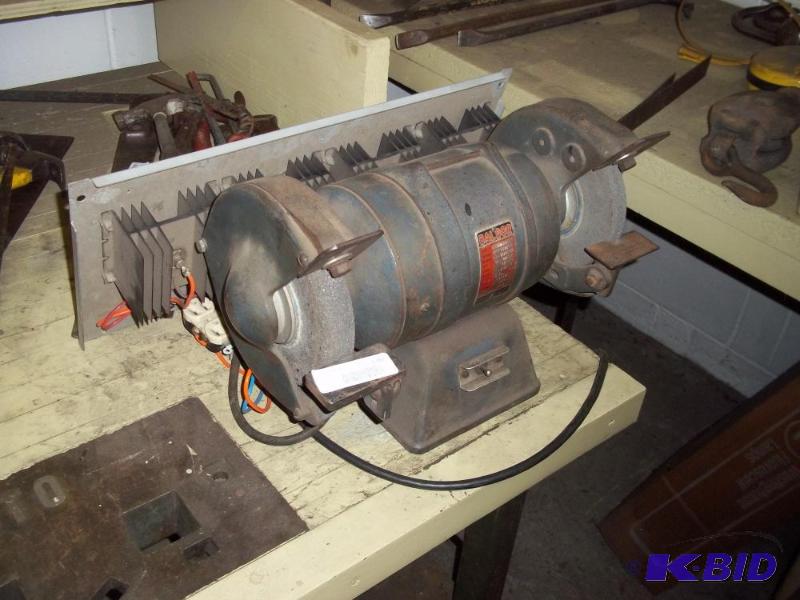 lot 226 image: Baldor Grinder
