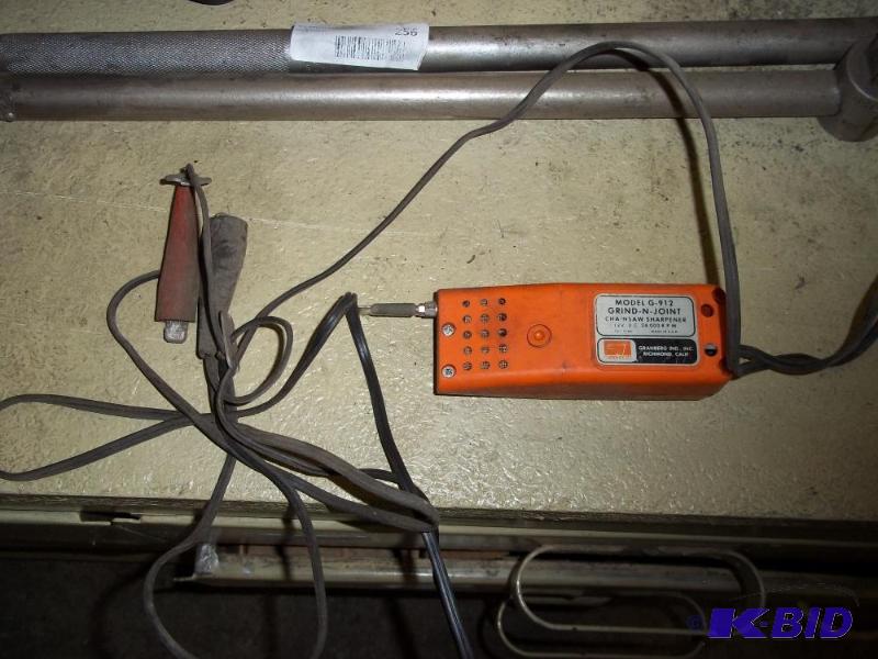 lot 258 image: 12V Chain saw Sharpener