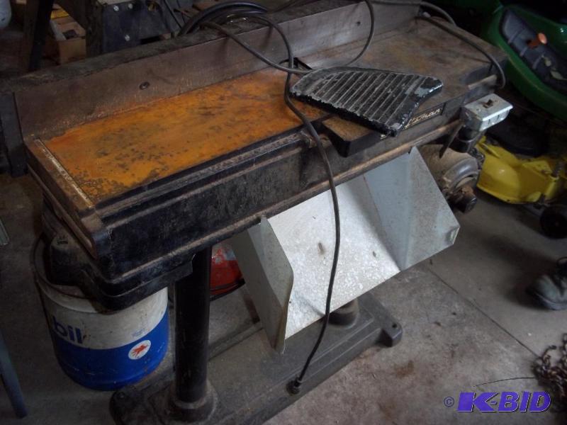 lot 282 image: Craftsman 6 in Jointer   Works