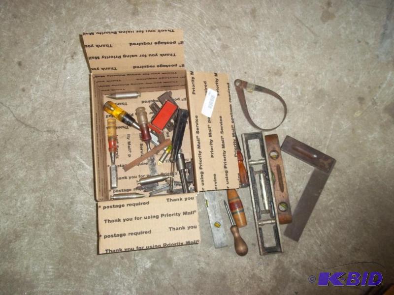lot 285 image: Vintage tools