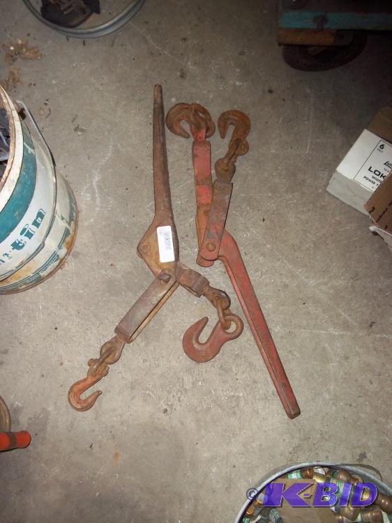 lot 289 image: 2 large Chain binders