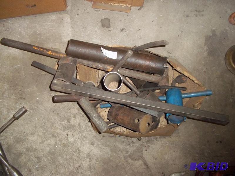 lot 300 image: Box of Spanner wrenches
