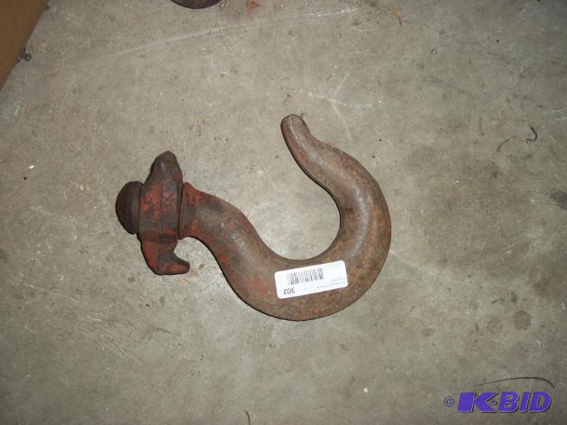 lot 302 image: Large hook