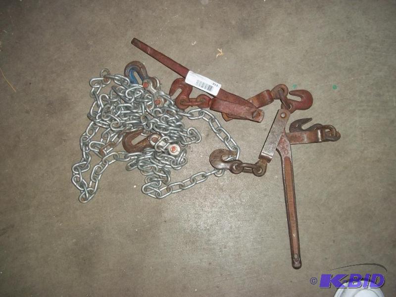 lot 311 image: Chain and 2 Binders