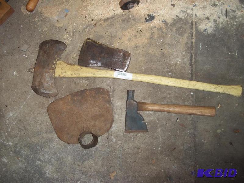 lot 322 image: Hatchet, hoe head, axe head, axe
