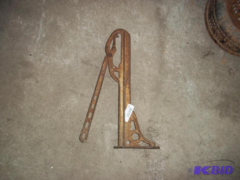 lot 330 image: Buggy Jack