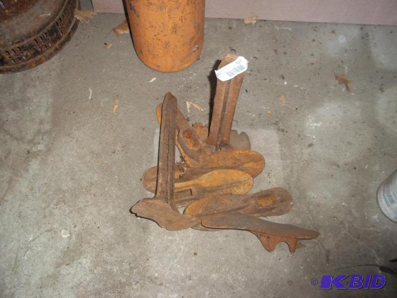 lot 337 image: Shoe repair plates