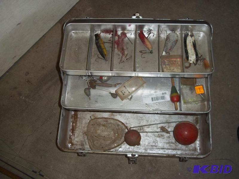 lot 348 image: Vintage Tackle box with tackle