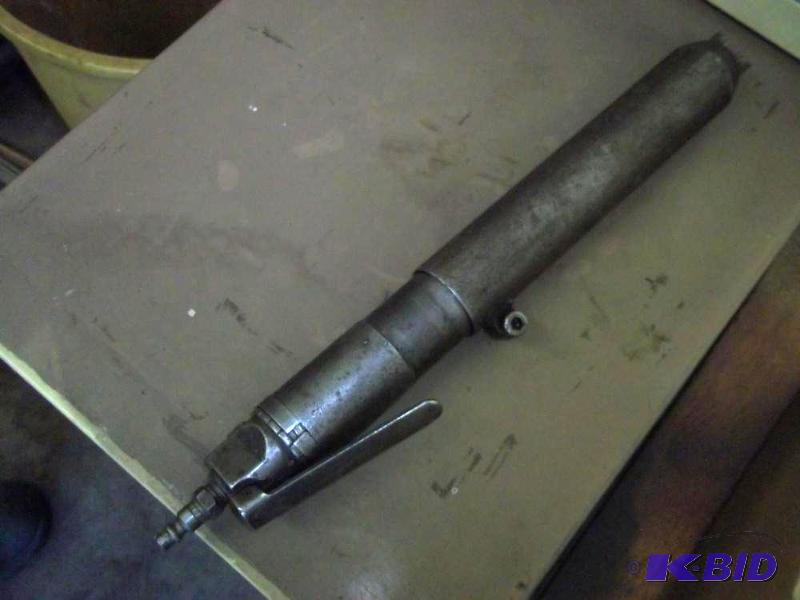 lot 382 image: Air Scaler