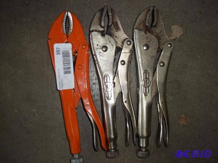 lot 397 image: 3 Locking Pliers