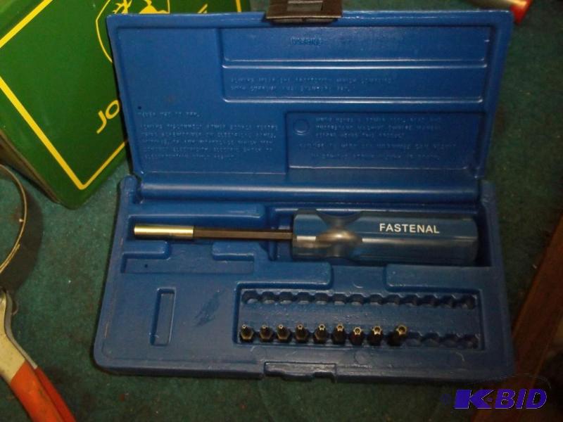 lot 409 image: Fastenell Torx bit set