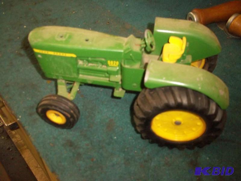 John Deere 5020 Toy Tractor | Advanced Sales Metal and Woodworking Shop  Quality tools Auction #68 | K-BID