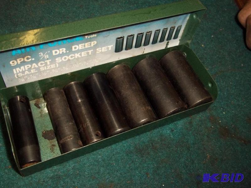 lot 429 image: 38 SAE Deep impact sockets